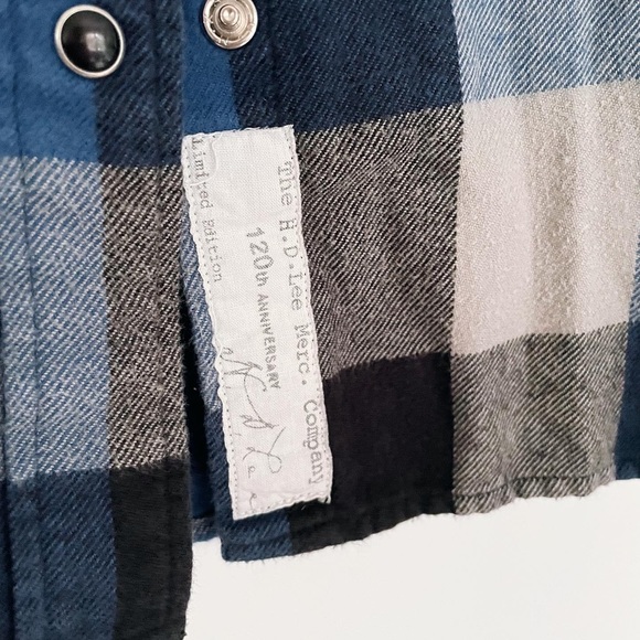 Lee Europe cotton flannel snap plaid shirt / medium / EUC - Picture 4 of 4